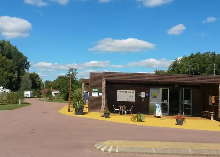 Onlycamp Le Pont Kemp Yvré-lʼÉvêque