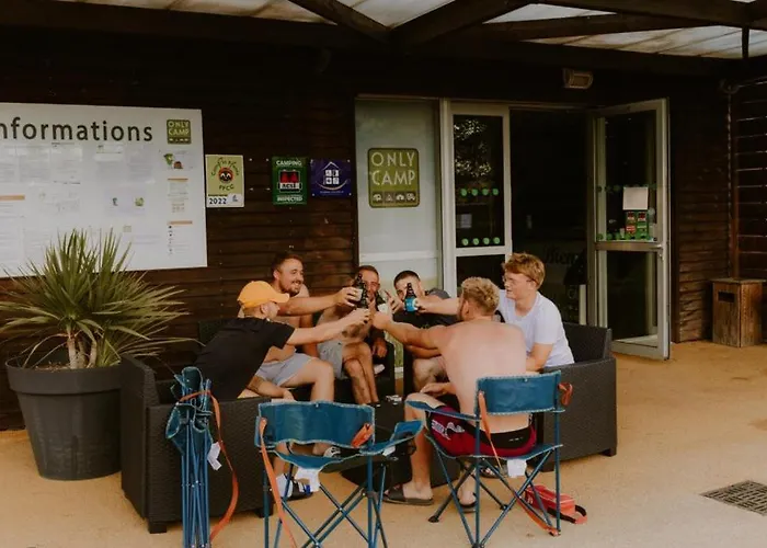 Kemp Onlycamp Le Pont Yvré-lʼÉvêque