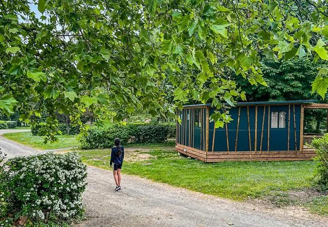 Campingplads Onlycamp Le Pont Yvré-lʼÉvêque